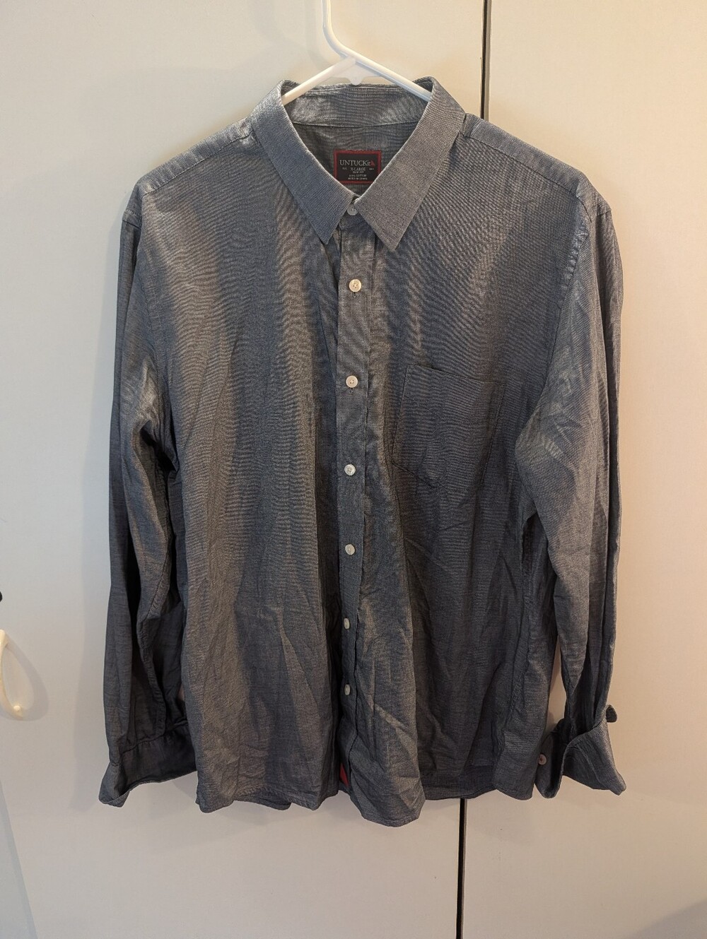 UNTUCKit Men's XL Button-Down Shirt in Blue Chambray